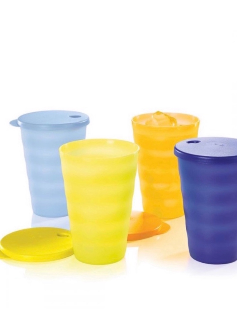 Colorful Stackable Plastic Drink Cups with Lids - Blue, Yellow, Orange, Purple